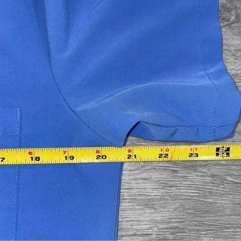 FIGS Chisec Three-Pocket Scrub Top Men's XS Blue Short Sleeve TM3000 - Picture 4 of 10